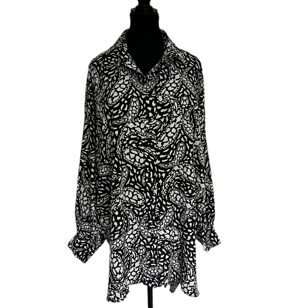 Oversized Shirt Dress. NWT By Glamorous US size 8 (PtP = 30". Length 33”- 36”)